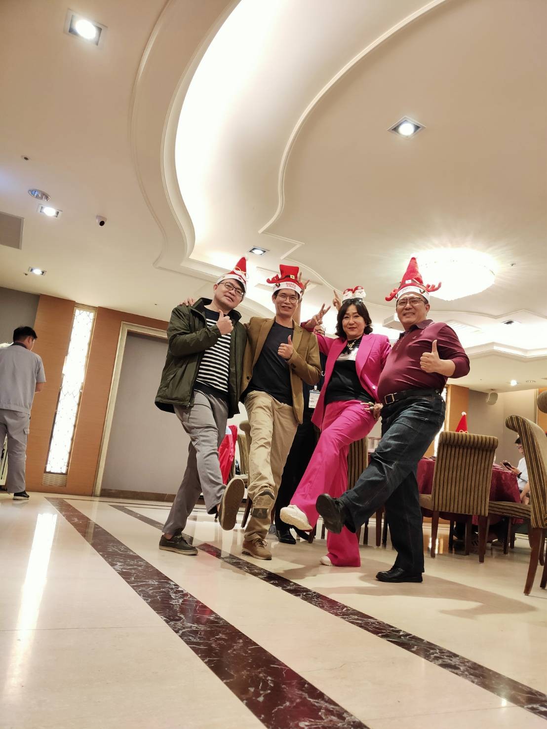 LINE_ALBUM_1091225義大天悅飯店聖誕趴_220913_33