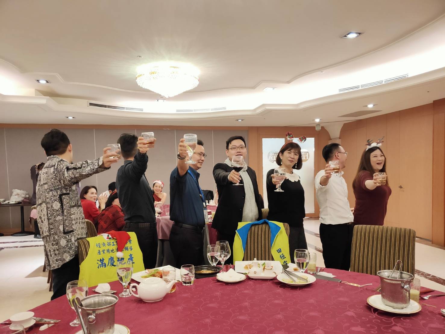 LINE_ALBUM_1091225義大天悅飯店聖誕趴_220913_73