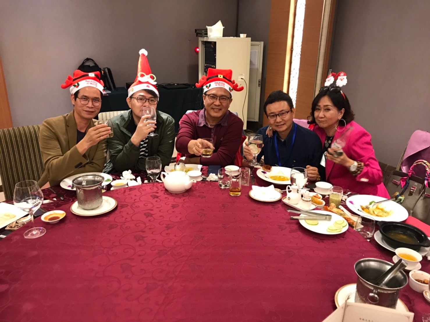 LINE_ALBUM_1091225義大天悅飯店聖誕趴_220913_105