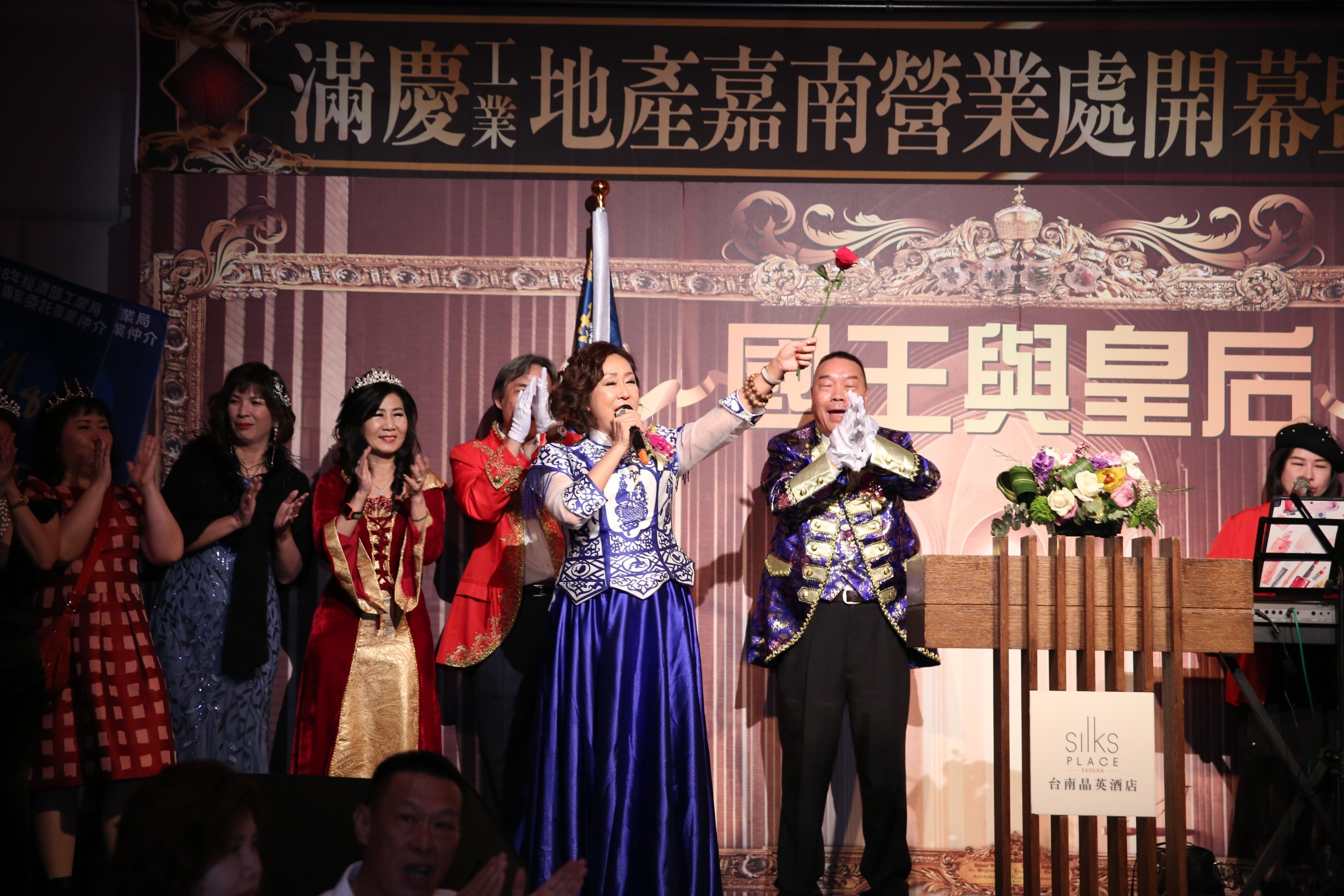 LINE_ALBUM_110423國王皇后春酒晚會_220913_10