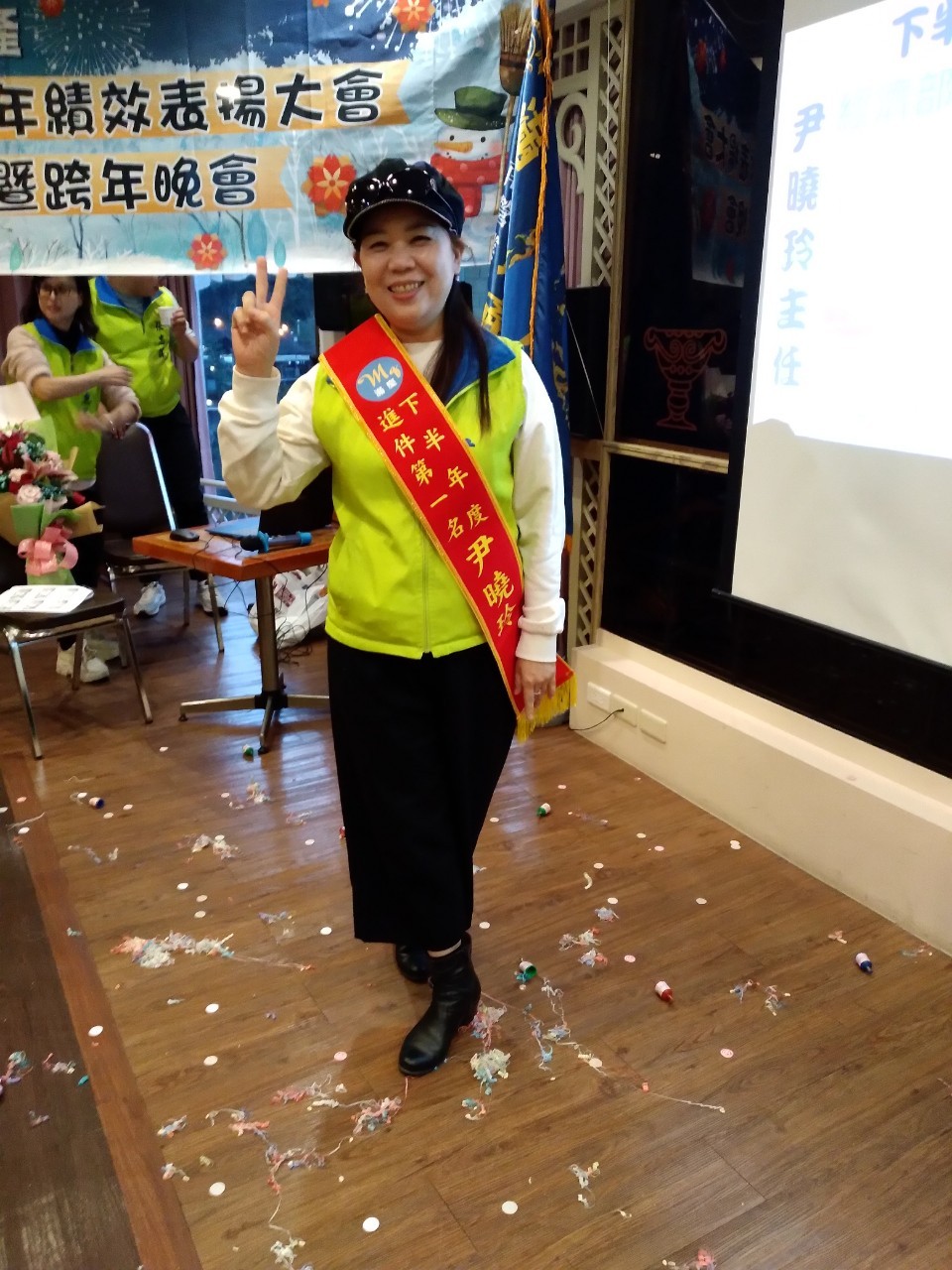 LINE_ALBUM_1111231跨年暨榮團會兩日遊_230213_129