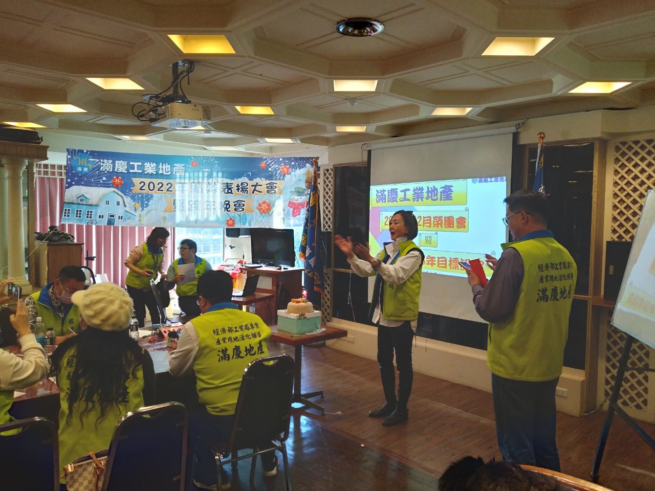 LINE_ALBUM_1111231跨年暨榮團會兩日遊_230213_188